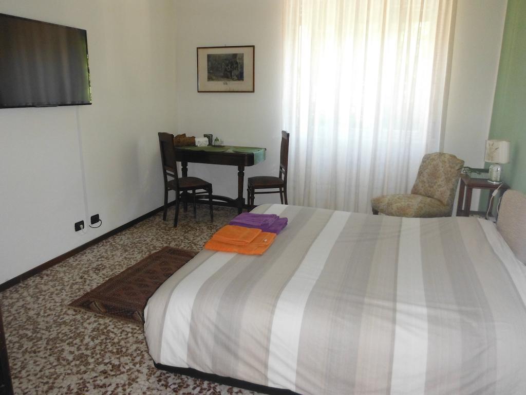 Green Quercia Apartment Como Zimmer foto